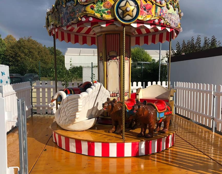 Kinderkarussell Zirkus Podium – Bild 2