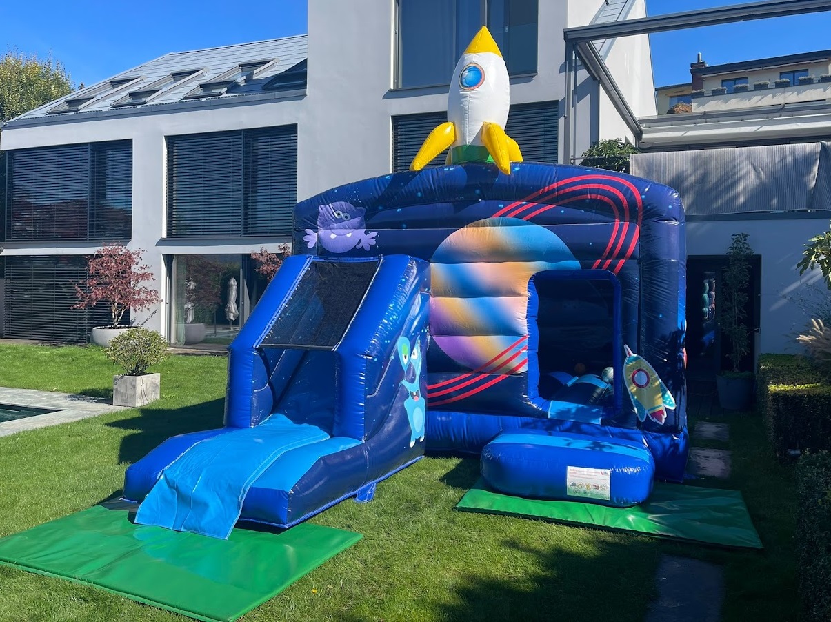 Hüpfburg Space mit Rutsche