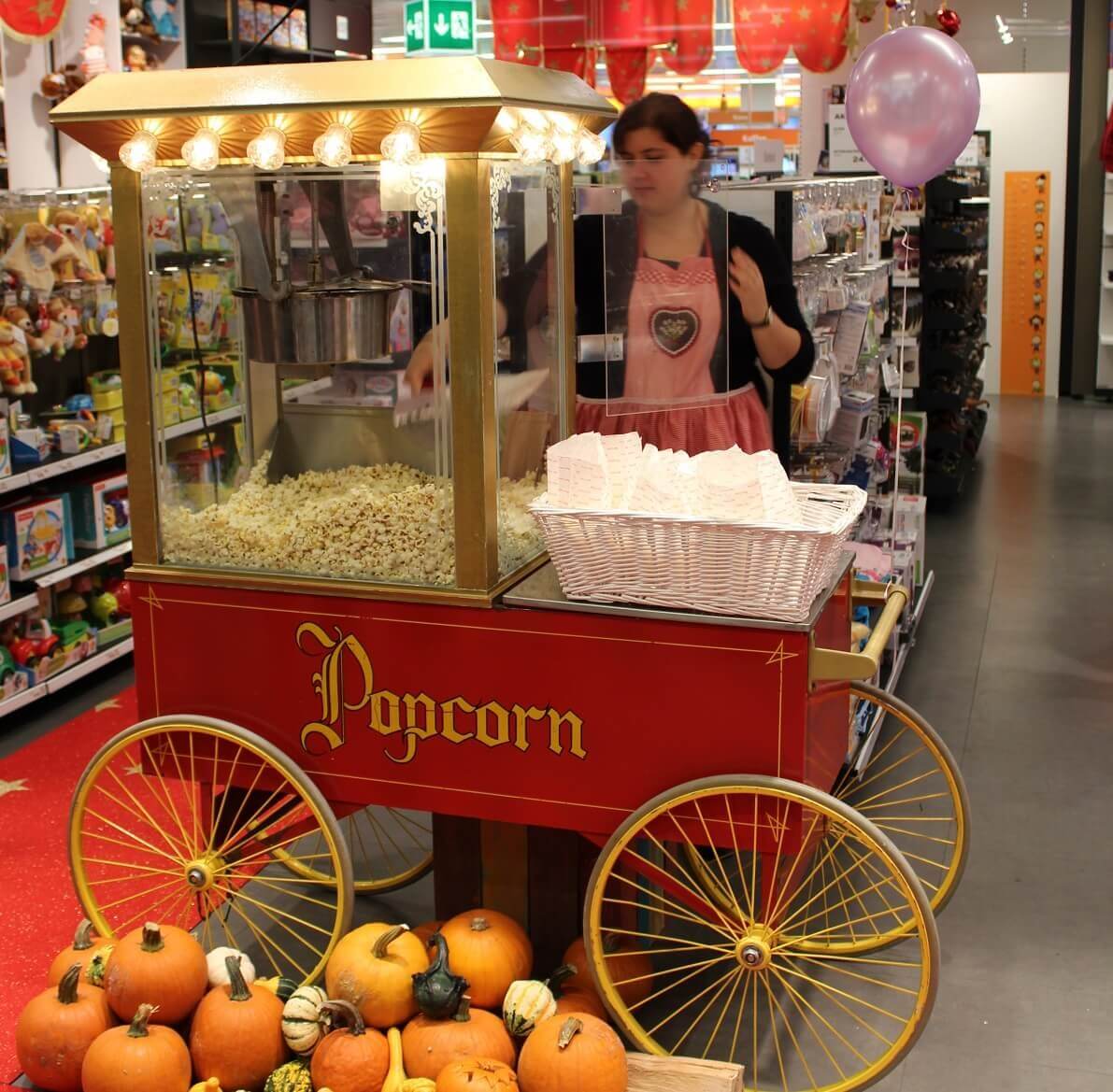 Grosse Popcornmaschine mit Unterwagen