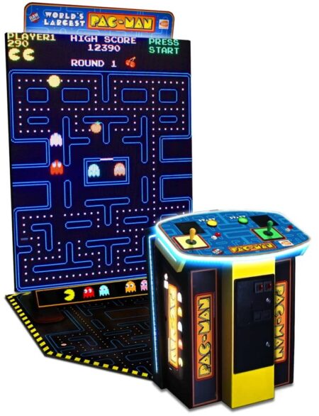 Pac-Man-Konsole mit LED-Display in Betrieb.