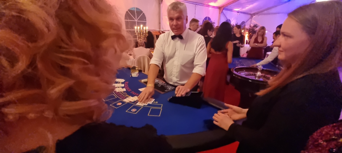 Black Jack Tisch – Bild 2