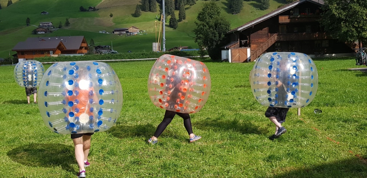 2x 60cm Bubble Soccer Bumper Ball Aufblasbar Spiel Spaß Familienspaß Rasen Neu 