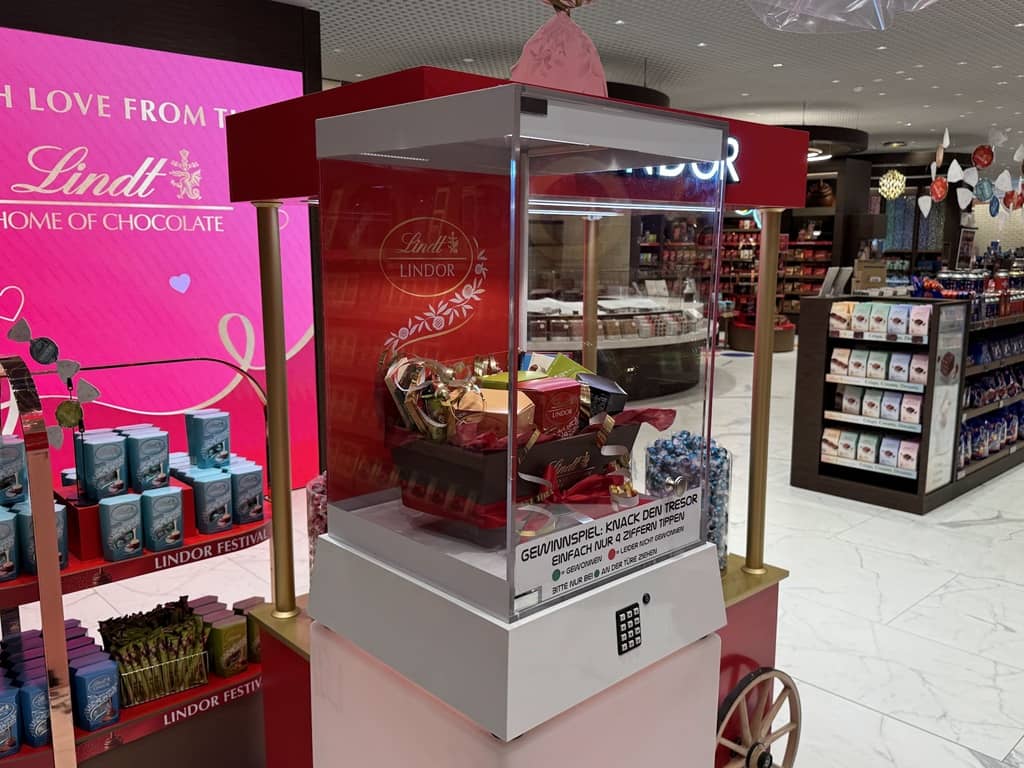 Promotionaktion für Lindt mit dem Glückstresor.