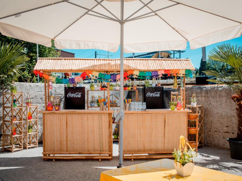 Dekoration Hawaii Bambus Bar mieten  Arena der Wunder AG