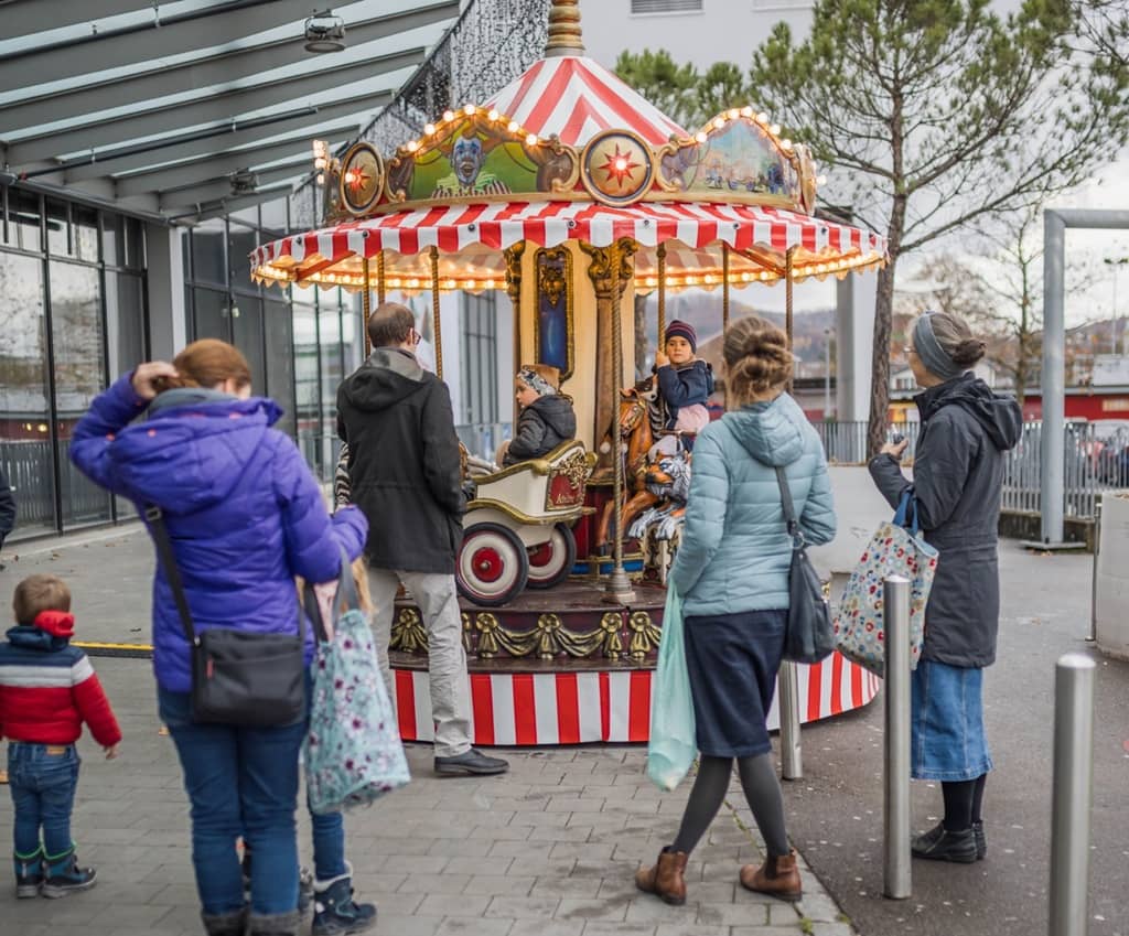 Kinderkarussell Circus Carousel – Bild 4