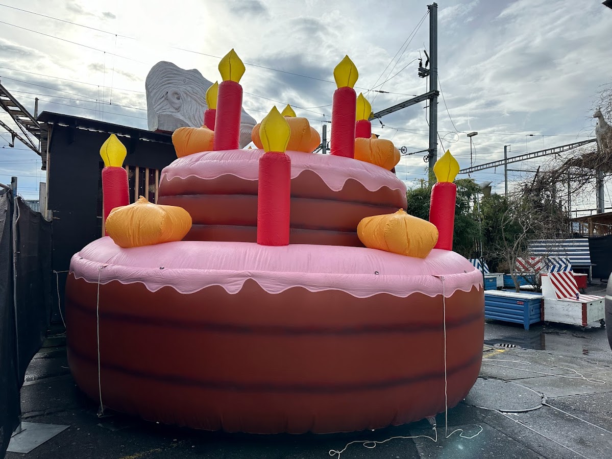 Riesen Torte aufblasbar