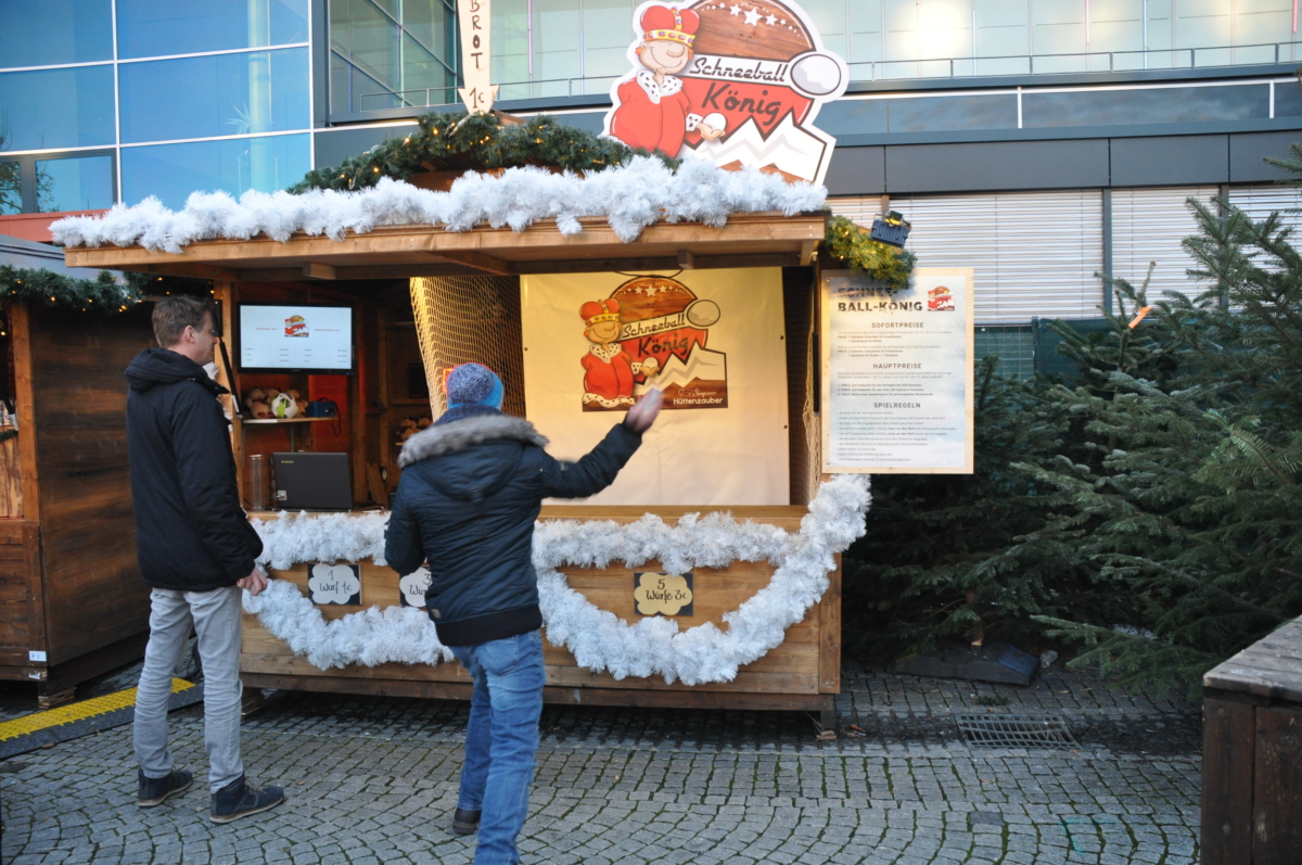 Schneeballwerfen Spielbude – Bild 2