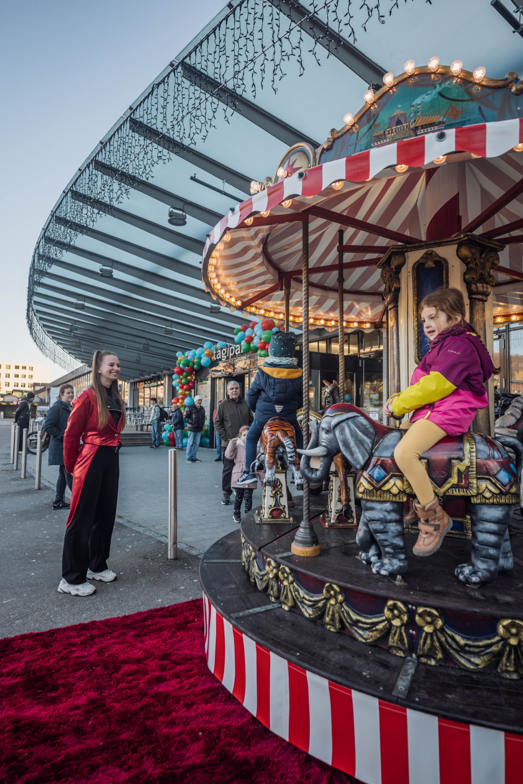 Kinderkarussell Circus Carousel – Bild 8