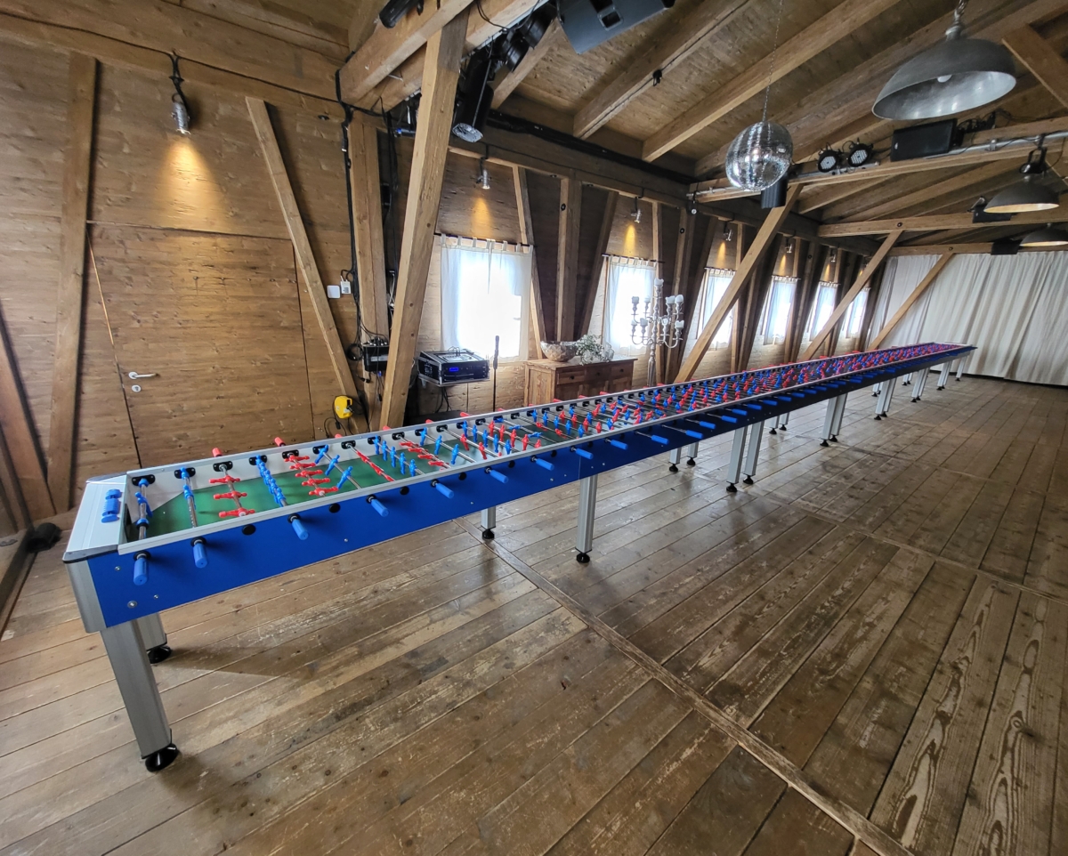 Tischfussball für 86 Personen